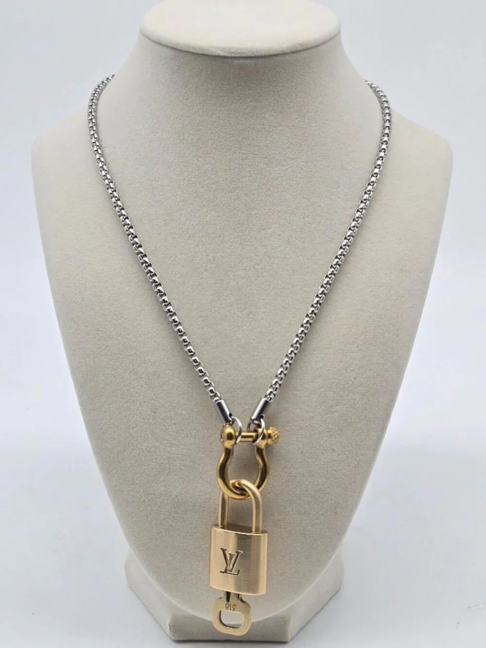 Horse Show Style Stainless Steel Chain with Authentic Louis Vuitton Padlock